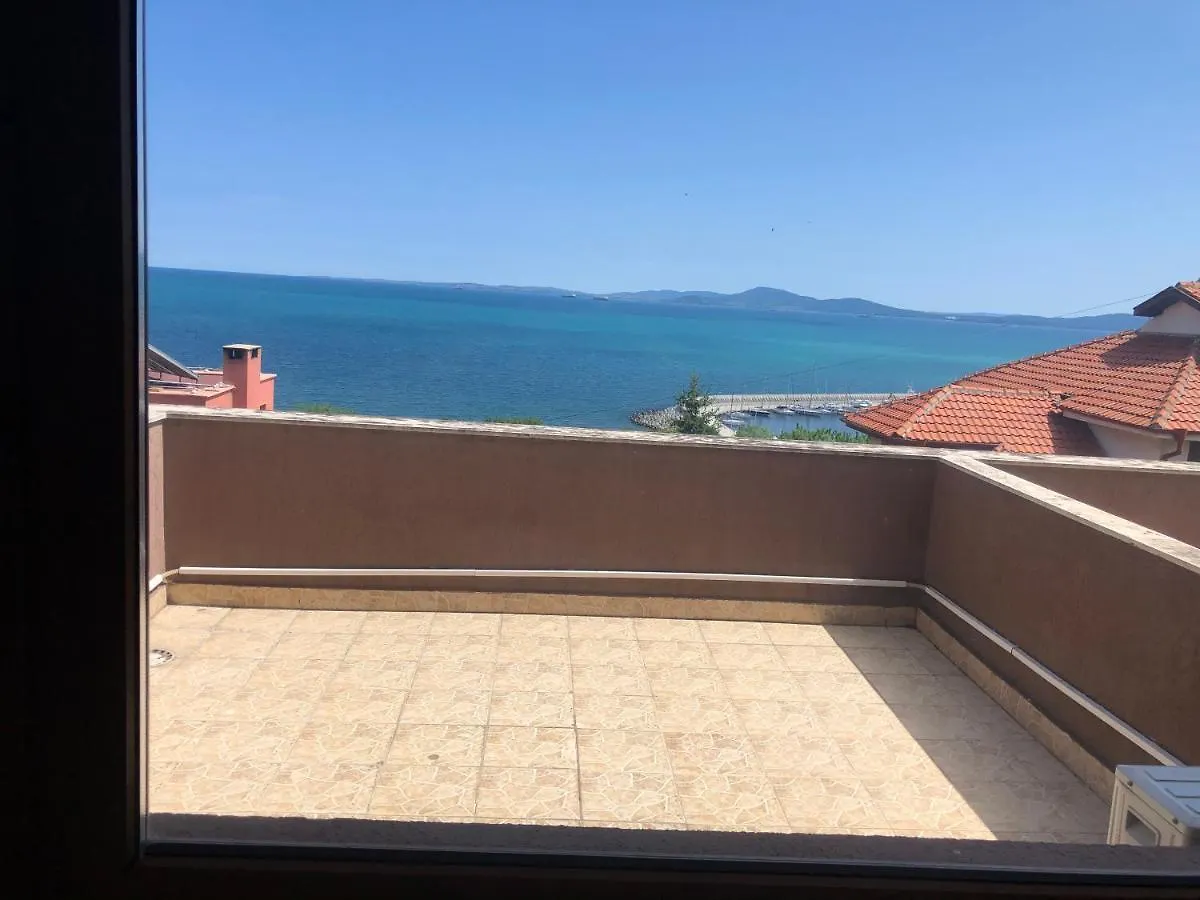 Relax Sarafovo Hostel Burgas