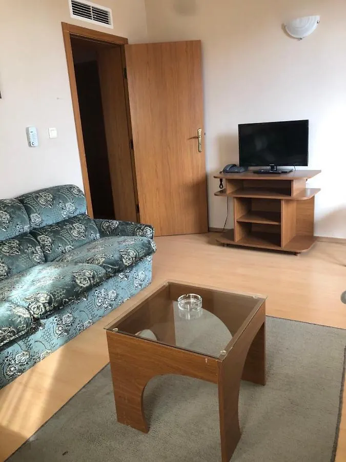 Relax Sarafovo Hostel Burgas Bulgaria