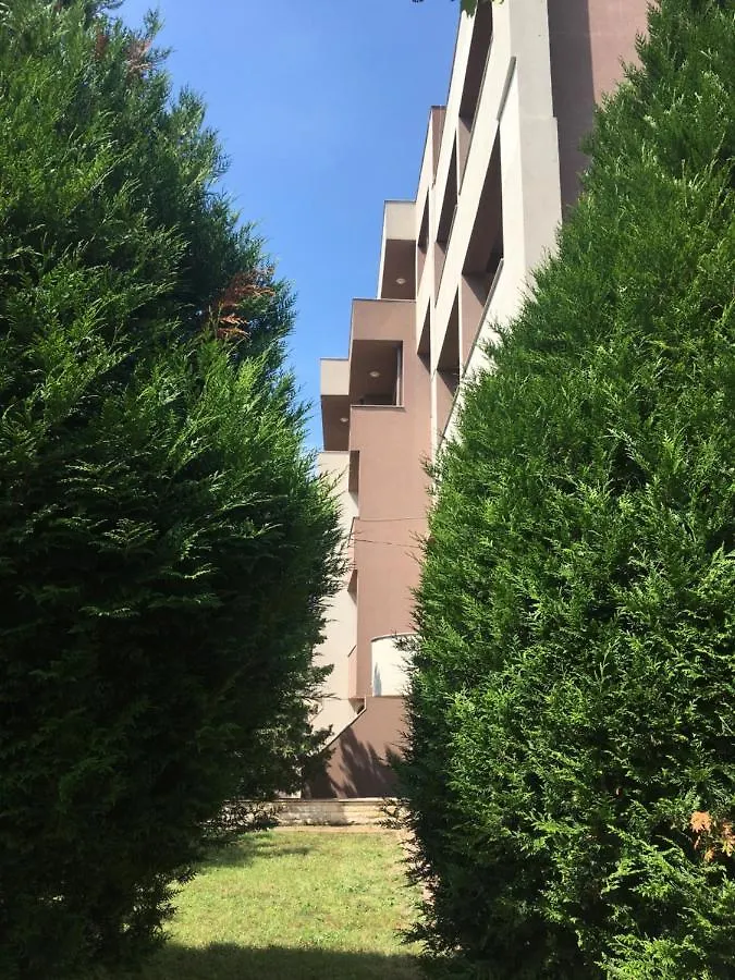 Relax Sarafovo Hostel Burgas Bulgaria