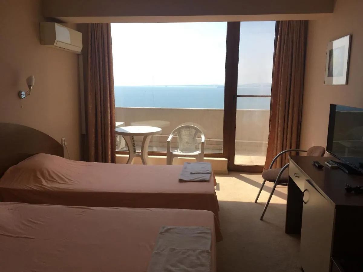 Relax Sarafovo Hostel Burgas