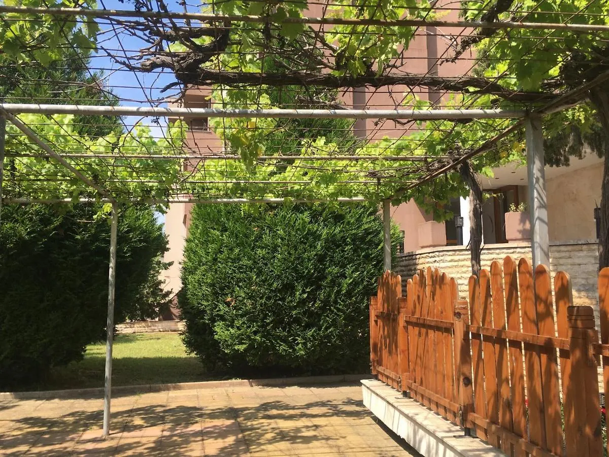 Relax Sarafovo Hostel Burgas 0*,  Bulgaria