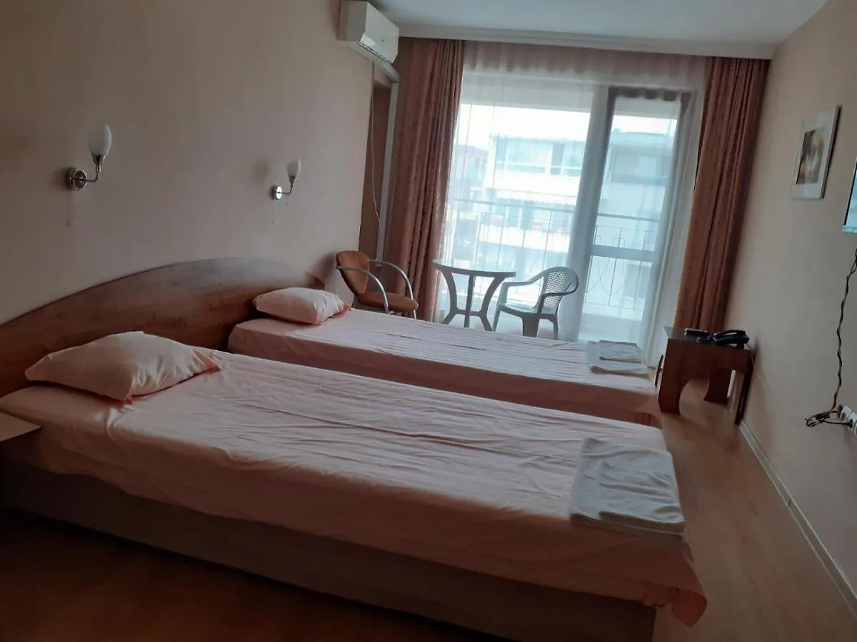 Relax Sarafovo Hostel Burgas