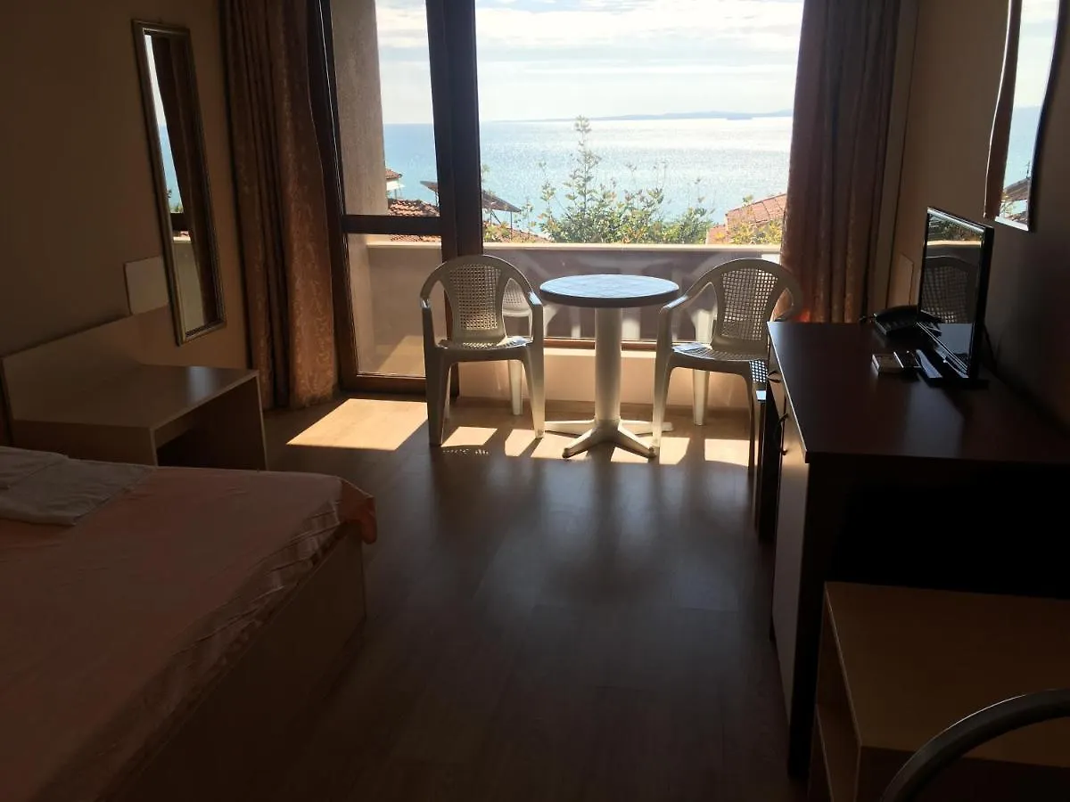 Relax Sarafovo Hostel Burgas Bulgaria