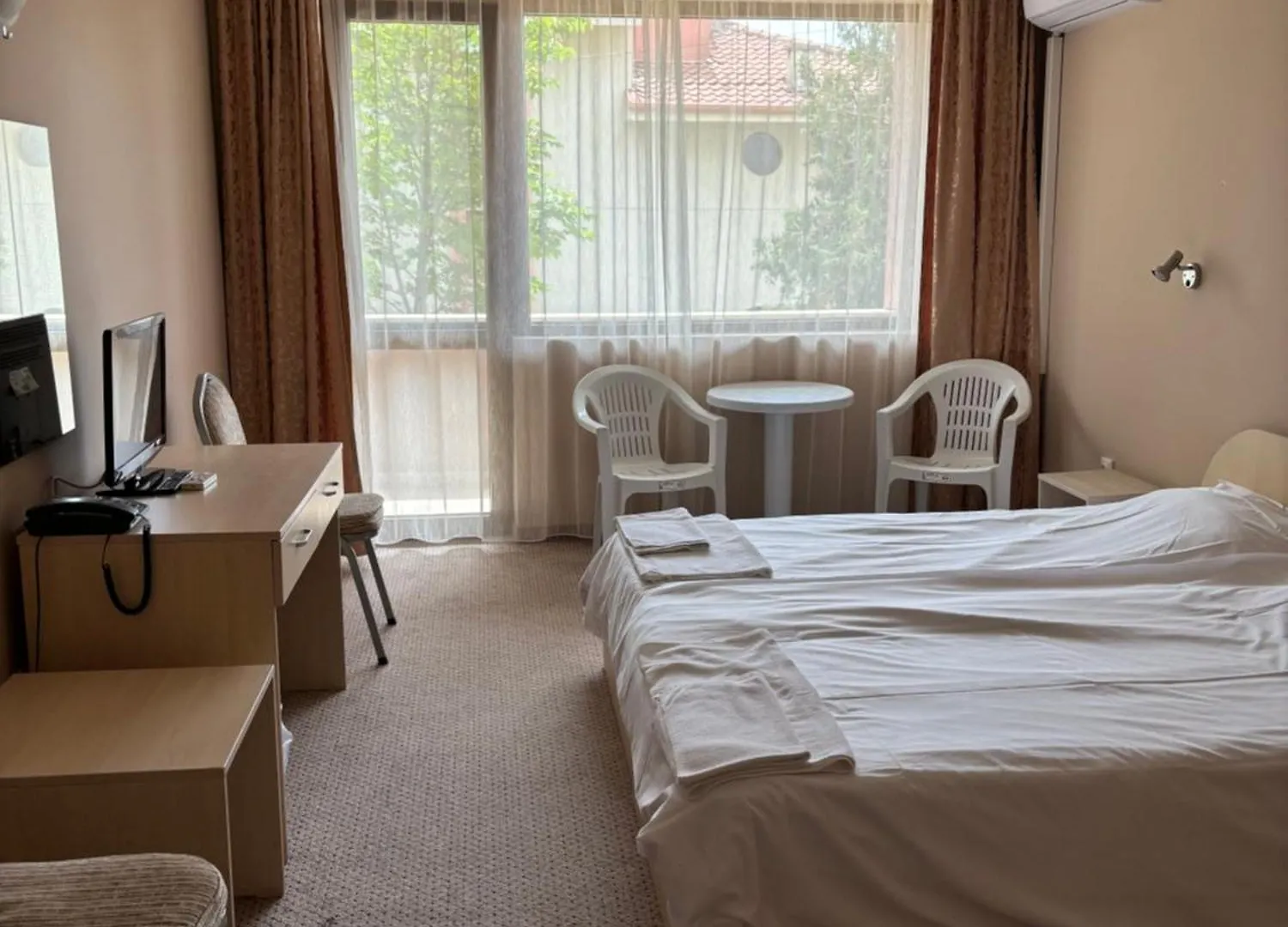 Relax Sarafovo Hostel Burgas Bulgaria